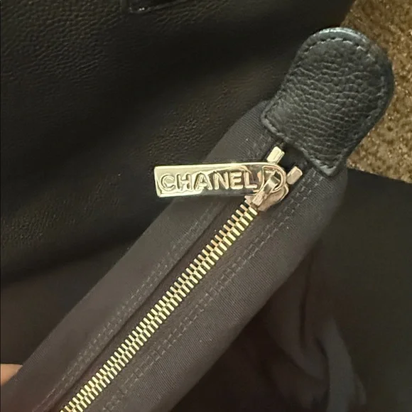 Chanel Executive Black Tote Bag - Picture 14 of 16